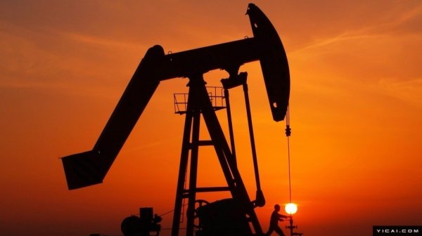 伊朗外长：霍尔木兹海峡对敌人封锁