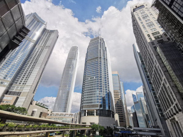 港股异动 | “数据燃料供应商+计费枢纽”迅策(03317)午后涨超9%  Token调用ARR季度环比暴涨300%