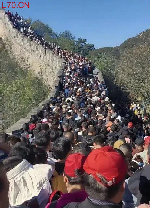 当2.74亿人次在路上，他们选择留在原地：这个五一，另一种假期