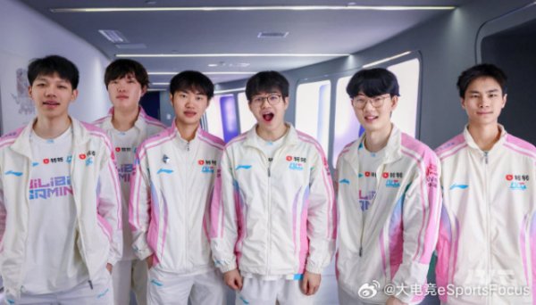 X电竞打WBG 稳住势头向前行